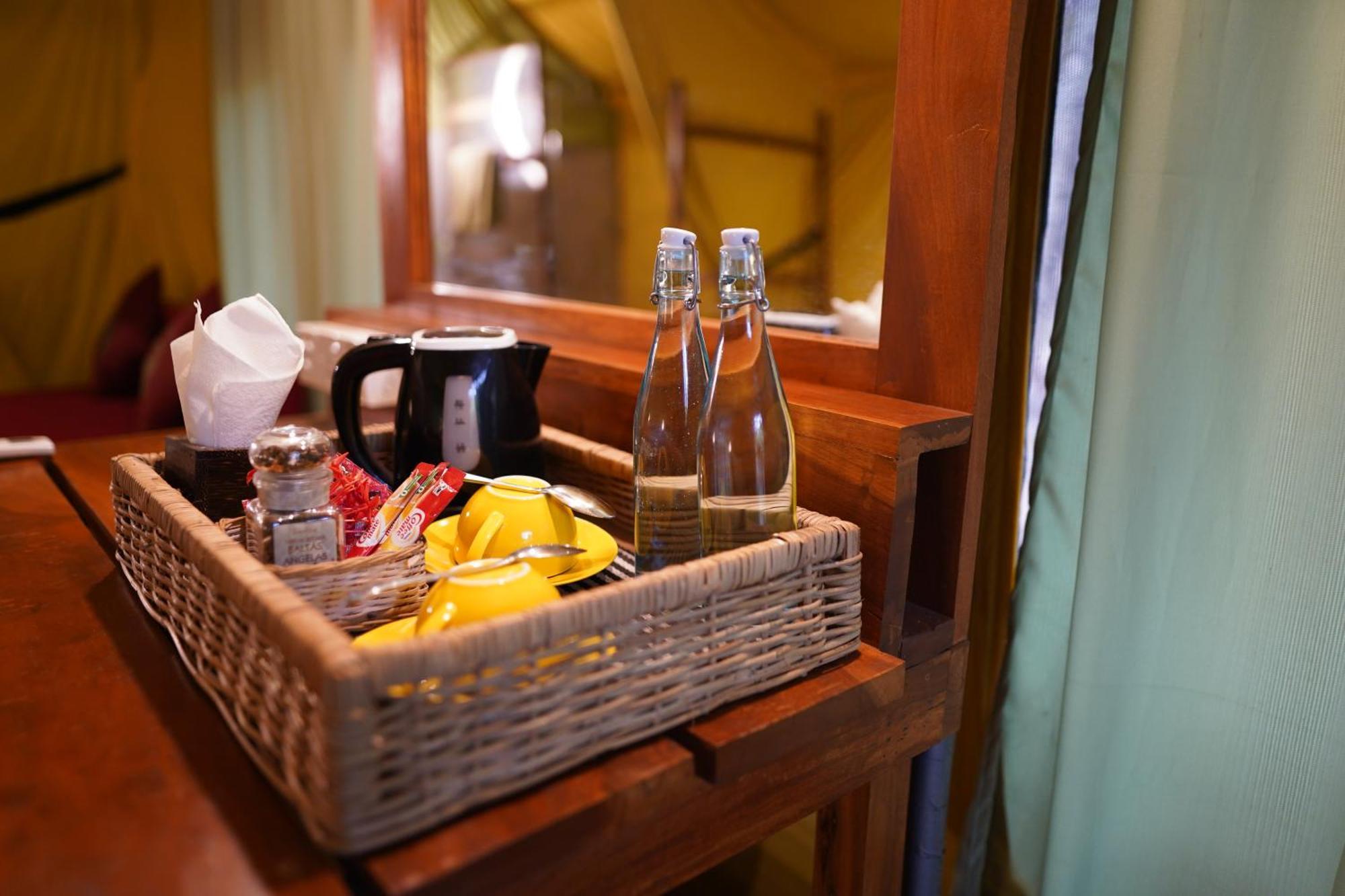 River Glamping By Gaga Bees Uda Walawe Extérieur photo
