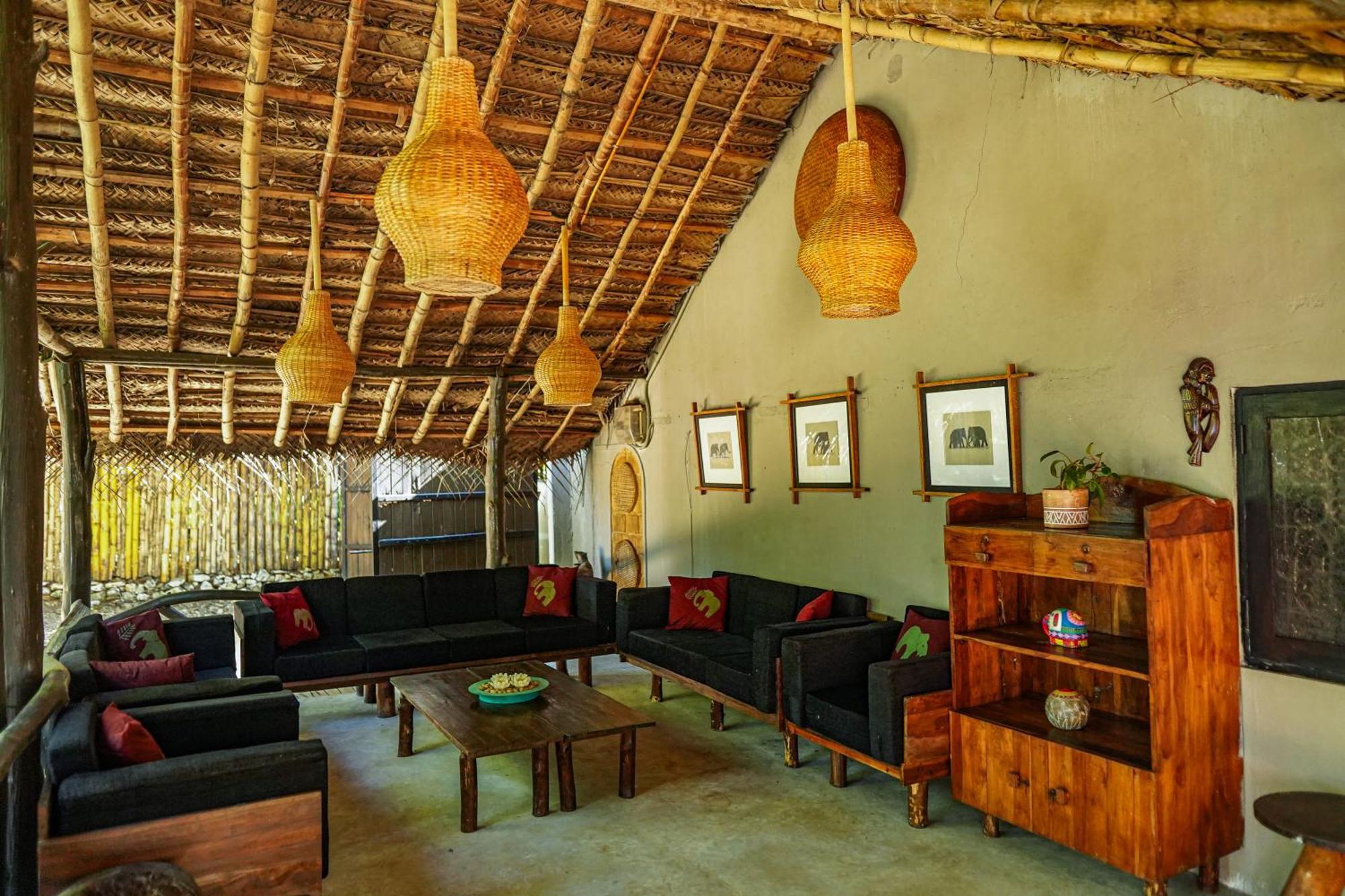 River Glamping By Gaga Bees Uda Walawe Extérieur photo