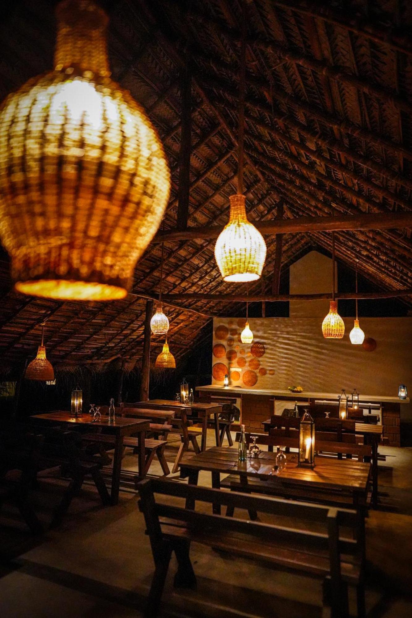 River Glamping By Gaga Bees Uda Walawe Extérieur photo