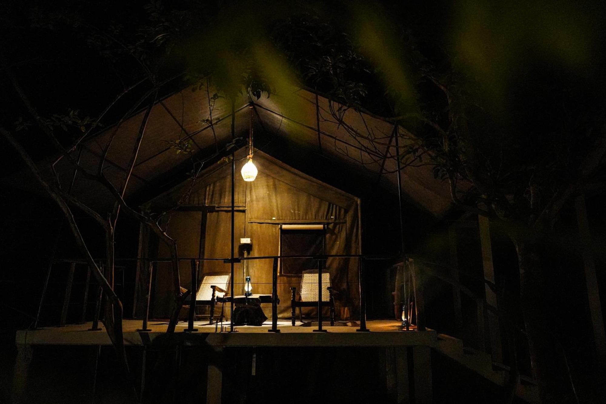 River Glamping By Gaga Bees Uda Walawe Extérieur photo