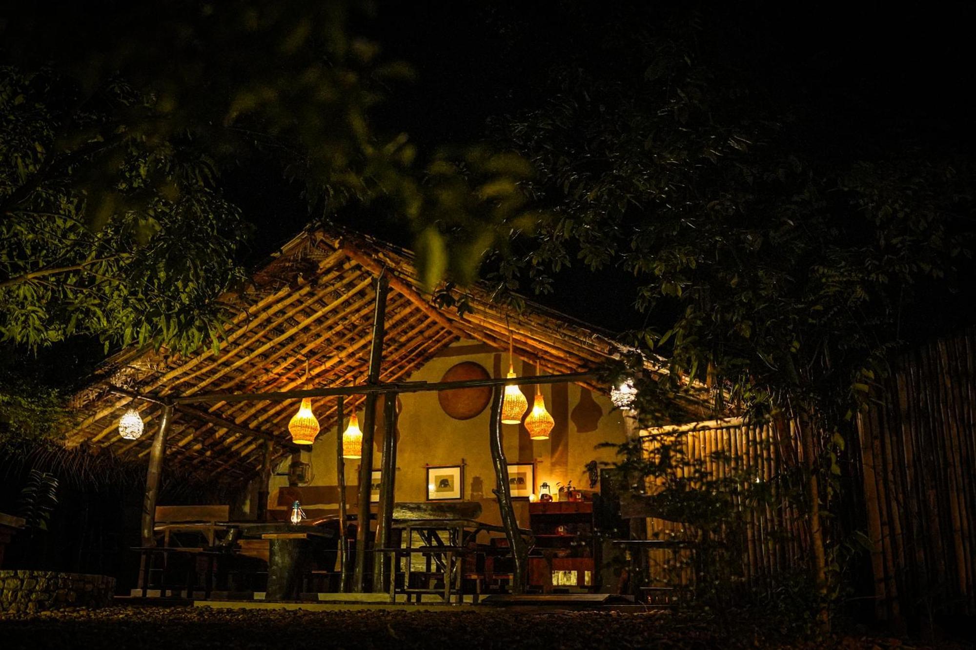River Glamping By Gaga Bees Uda Walawe Extérieur photo