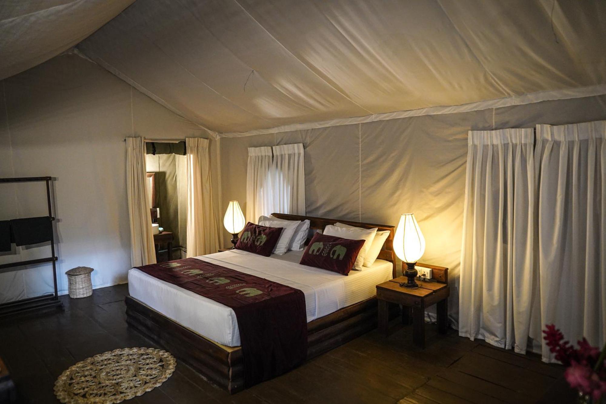 River Glamping By Gaga Bees Uda Walawe Extérieur photo
